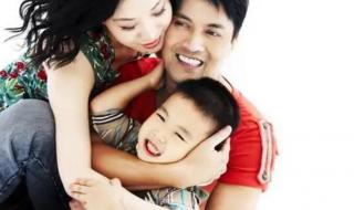 曝吕良伟现身周海媚追思会 曝吕良伟现身周海媚追思会