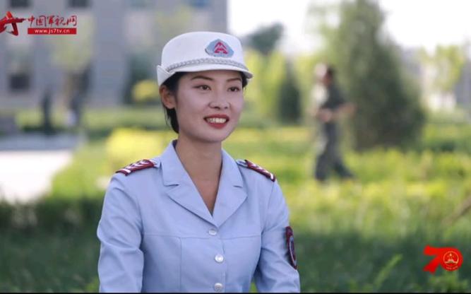 民兵方队领队赵冰清是哪里人（赵冰清廖伟伟女民兵方队）赵冰清廖伟伟女民兵方队