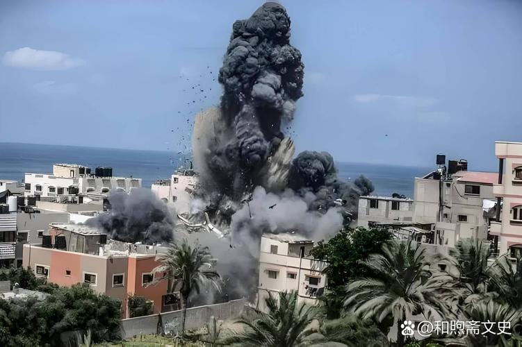 伊朗证实拉里贾尼遇害，伊朗核电站区域遭袭！以色列：将“追杀”穆杰塔巴！特朗普：考虑美国退出北约！